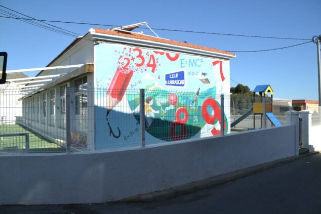 Imagen: Vista exterior del CEIP El Carrascar de Parcent