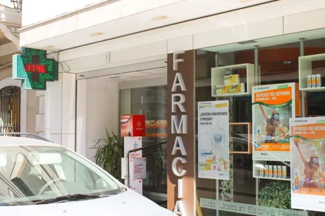 Farmacias en Orba: dirección, teléfono y horario 1 Imagen: Exterior de la farmacia de Orba