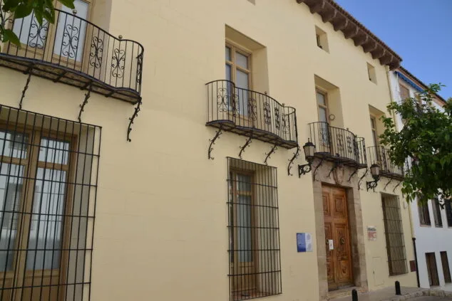 El Museo de Arte Contemporáneo de Pego: ubicación y visitas 1 Imagen: La fachada de la Casa de Cultura de Pego