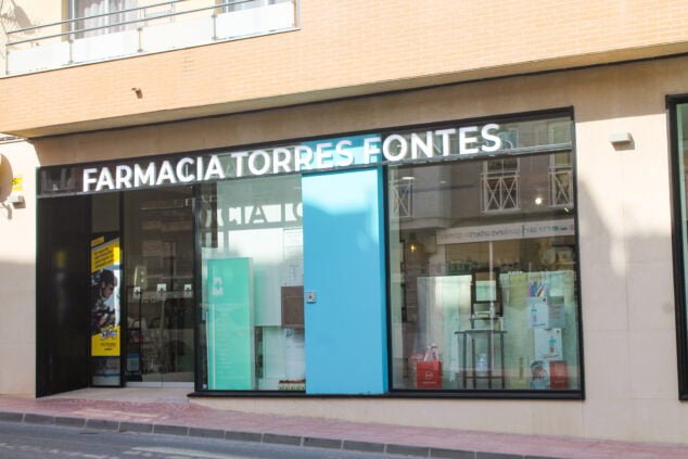 Imagen: Fachada de la farmacia Torres Fontes de Benitatxell
