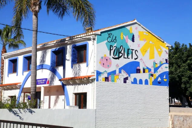 Imagen: Exterior de la Oficina de Turismo de Els Poblets