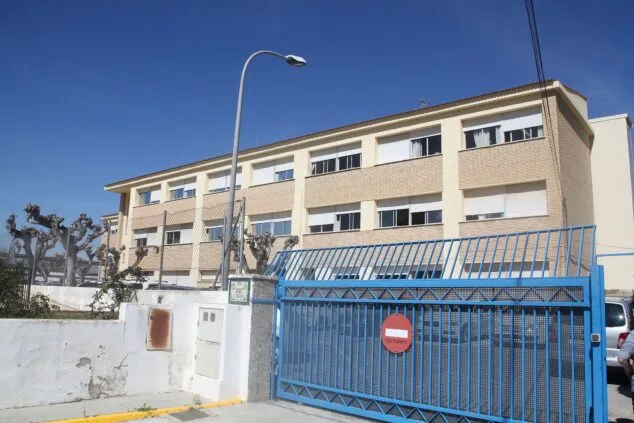 El Colegio Comarcal L'Alfàs de Pedreguer: dirección y teléfono 1 Imagen: Exterior del colegio L'Alfàs de Pedreguer