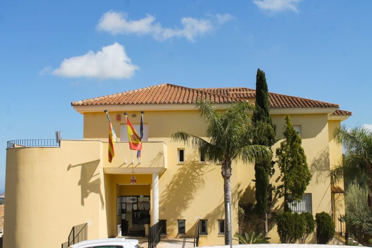 Ayuntamiento de Benidoleig, en una vista exterior