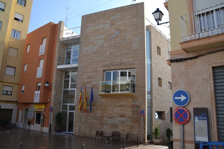 Ayuntamiento de Calp en la Avenida de Ifach