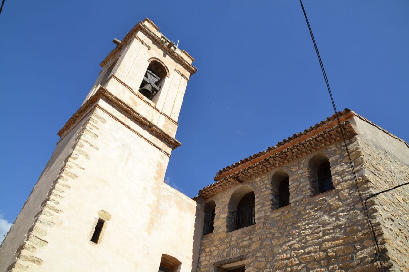 Campanario de la iglesia de Beniaia, La Vall d'Alcalà