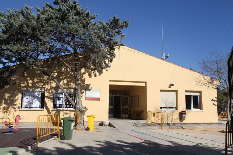 Exterior del CEIP Ausiàs March de Els Poblets