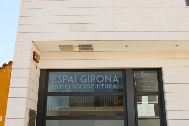 edificio espai girona policia loca orba