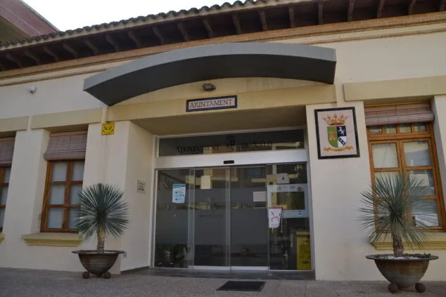 entrada ayuntamiento xalo