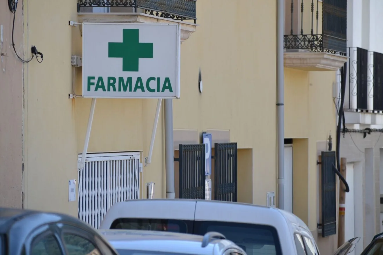 Exterior de la farmacia de Castell de Castells