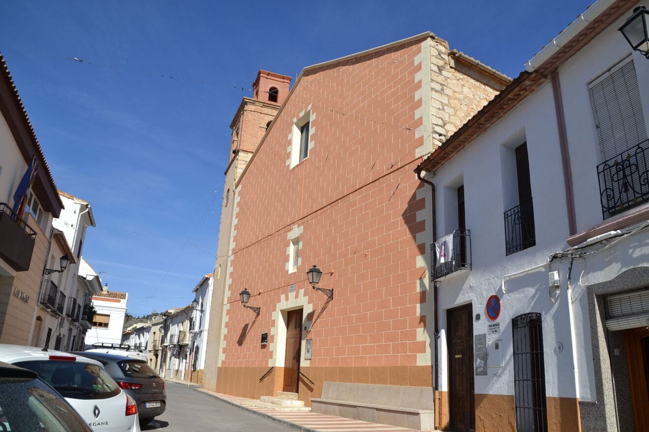 Exterior de la Iglesia de Santa Caterina de Senija