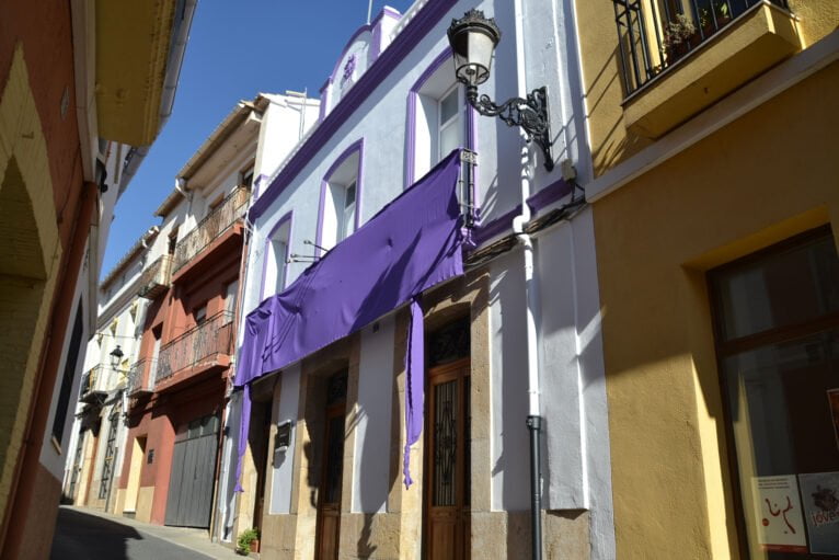 Fachada del ayuntamiento de Parcent