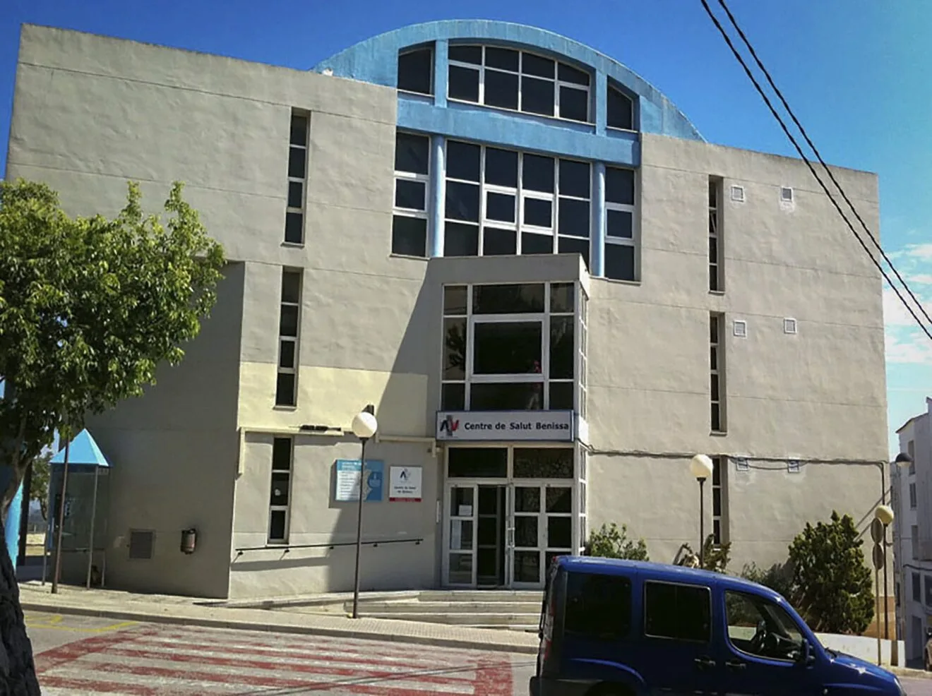 Fachada del Centro de Salud en Benissa