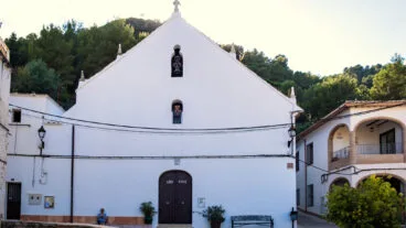 Iglesia de San Bernardo Abad (Forna)