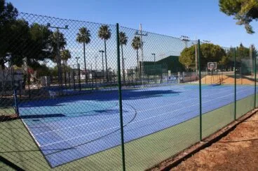 Pista de minibásquet en el Polideportivo de Els Poblets