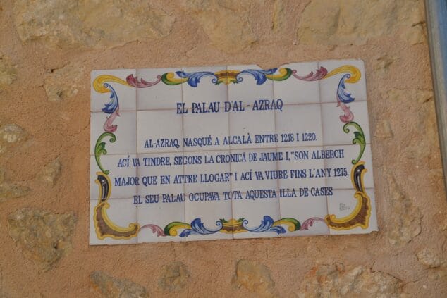 placa en la iglesia alcala de la jovada la vall dalcala