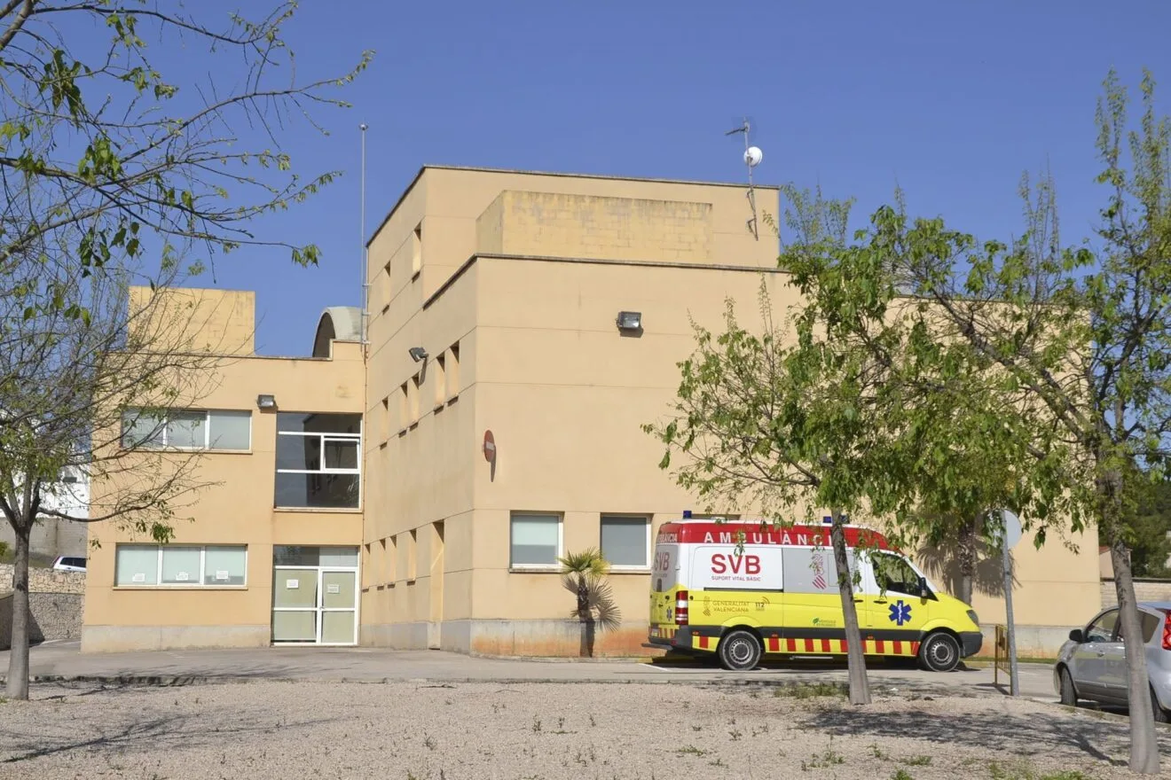 Vista trasera del Centro de Salud en Pego
