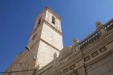 Campanario de la església de la Santa Creu de Pedreguer