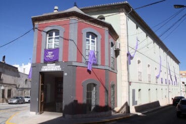 Exterior de la Casa de Cultura de Pedreguer