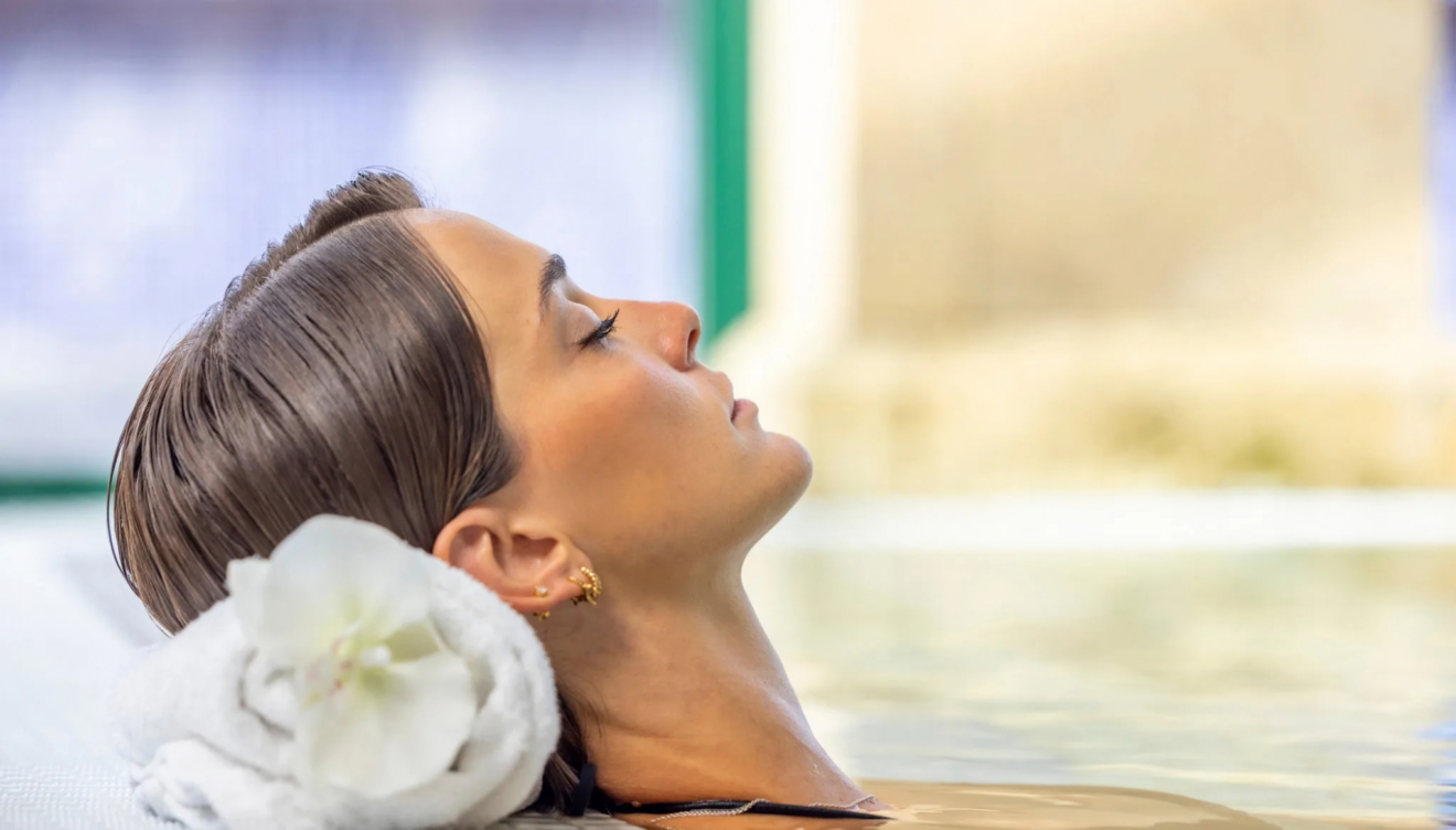 Combina masajes terapéuticos y tratamientos de belleza en Dénia