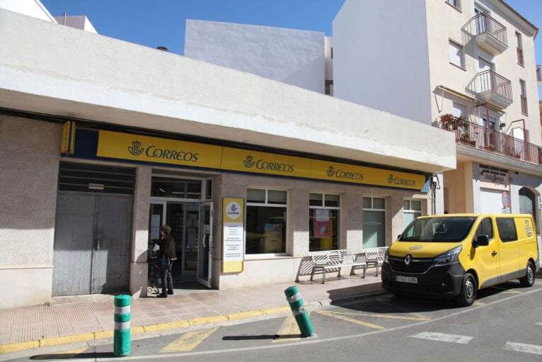 Exterior de la oficina de Correos en El Verger