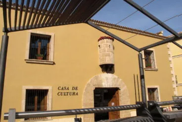 exterior casa cultura ondara