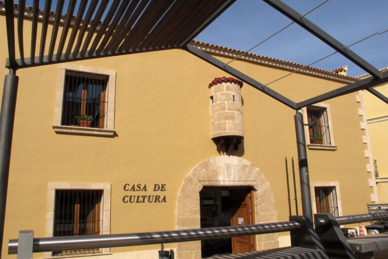 Exterior de la Casa de Cultura de Ondara