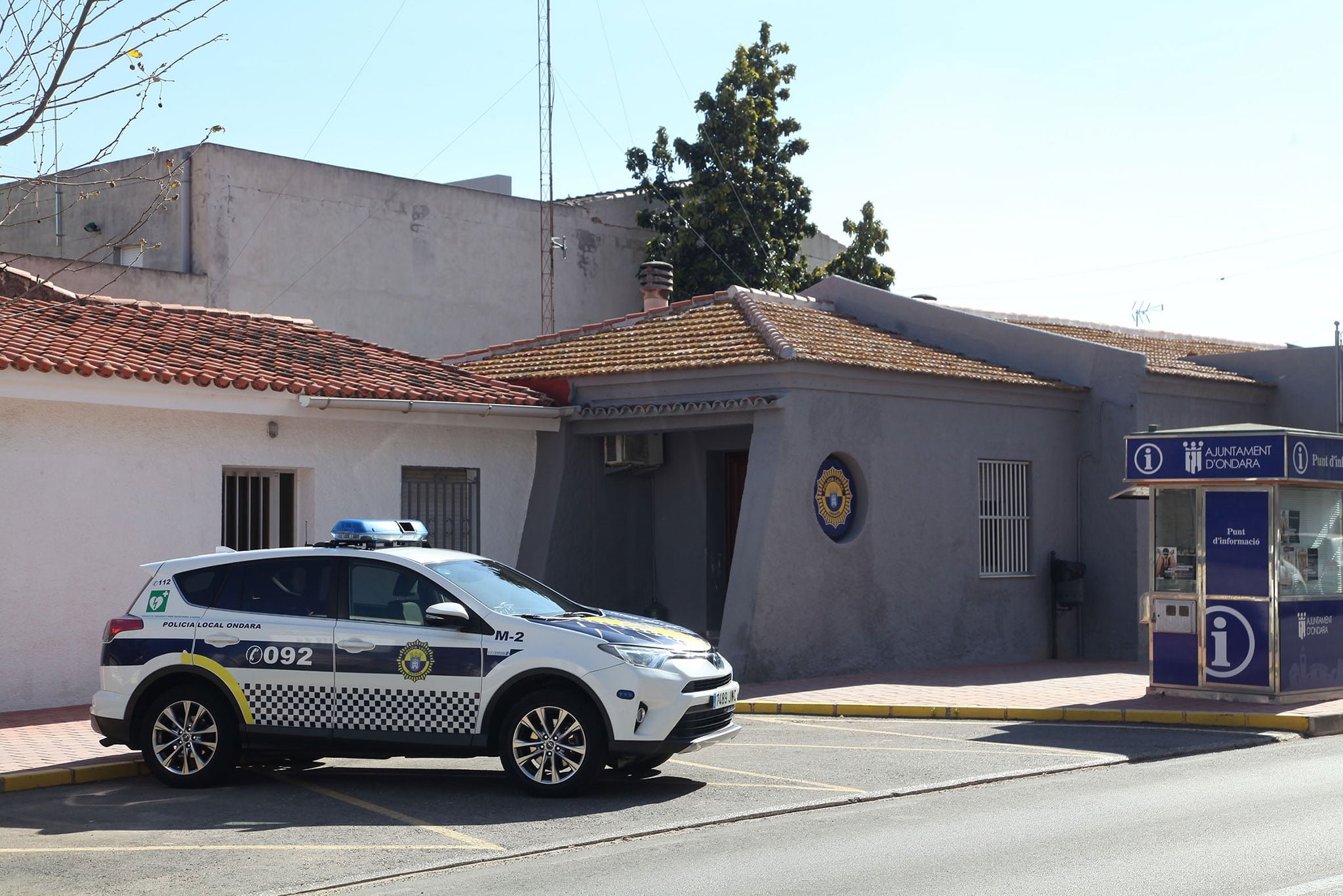 Exterior de la comisaría de la Policía Local de Ondara