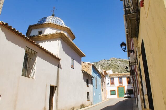 lateral iglesia sanet i negrals