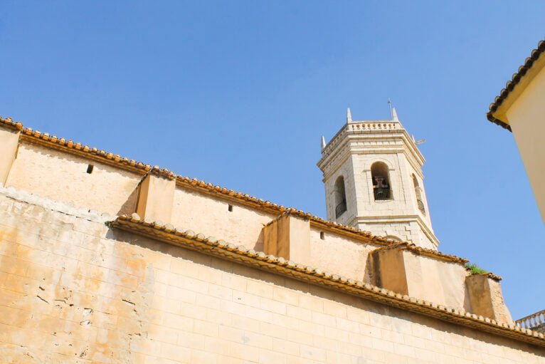 Lateral de la Iglesia de Santa Catalina de Teulada