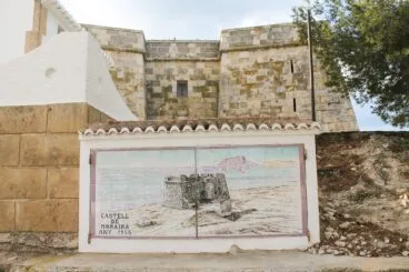 Mural en el Castell de Moraira