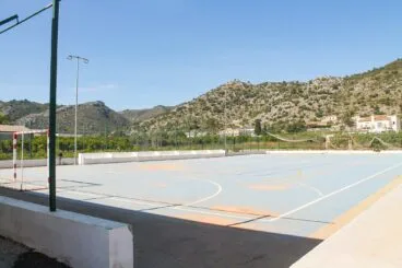 Pistas del polideportivo de Benimeli