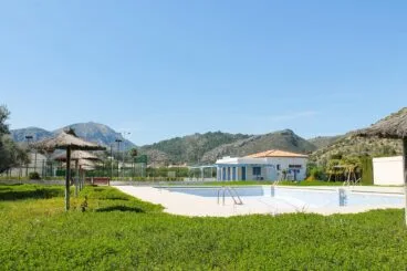 Piscina del polideportivo de Benimeli