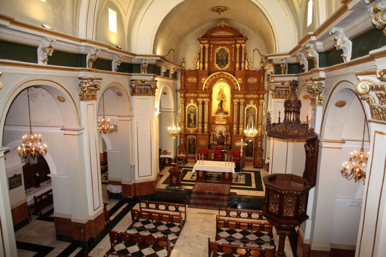 Vista general del interior de la Iglesia de Santa Ana de Ondara