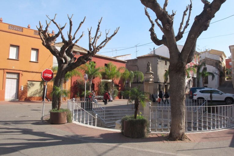 Vista general de la Plaça del Convent de Ondara