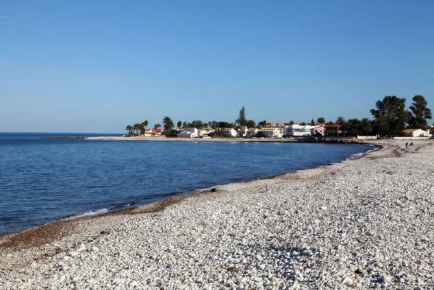 vista playa almadrava hacia el sur