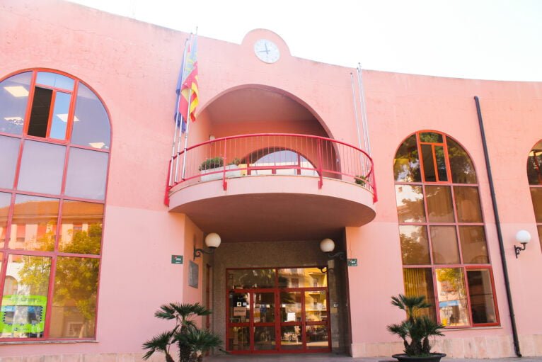 Vista del ayuntamiento de Teulada Moraira, donde se encuentra el Juzgado de Paz