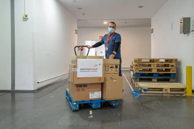hospital de denia dona material al congo