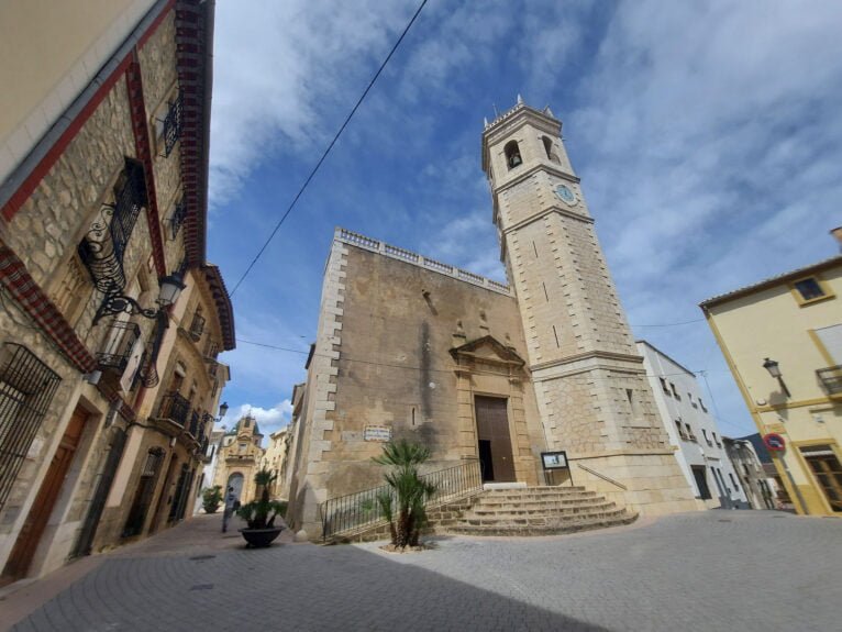 Chiesa di Santa Caterina Màrtir nel centro storico di Teulada