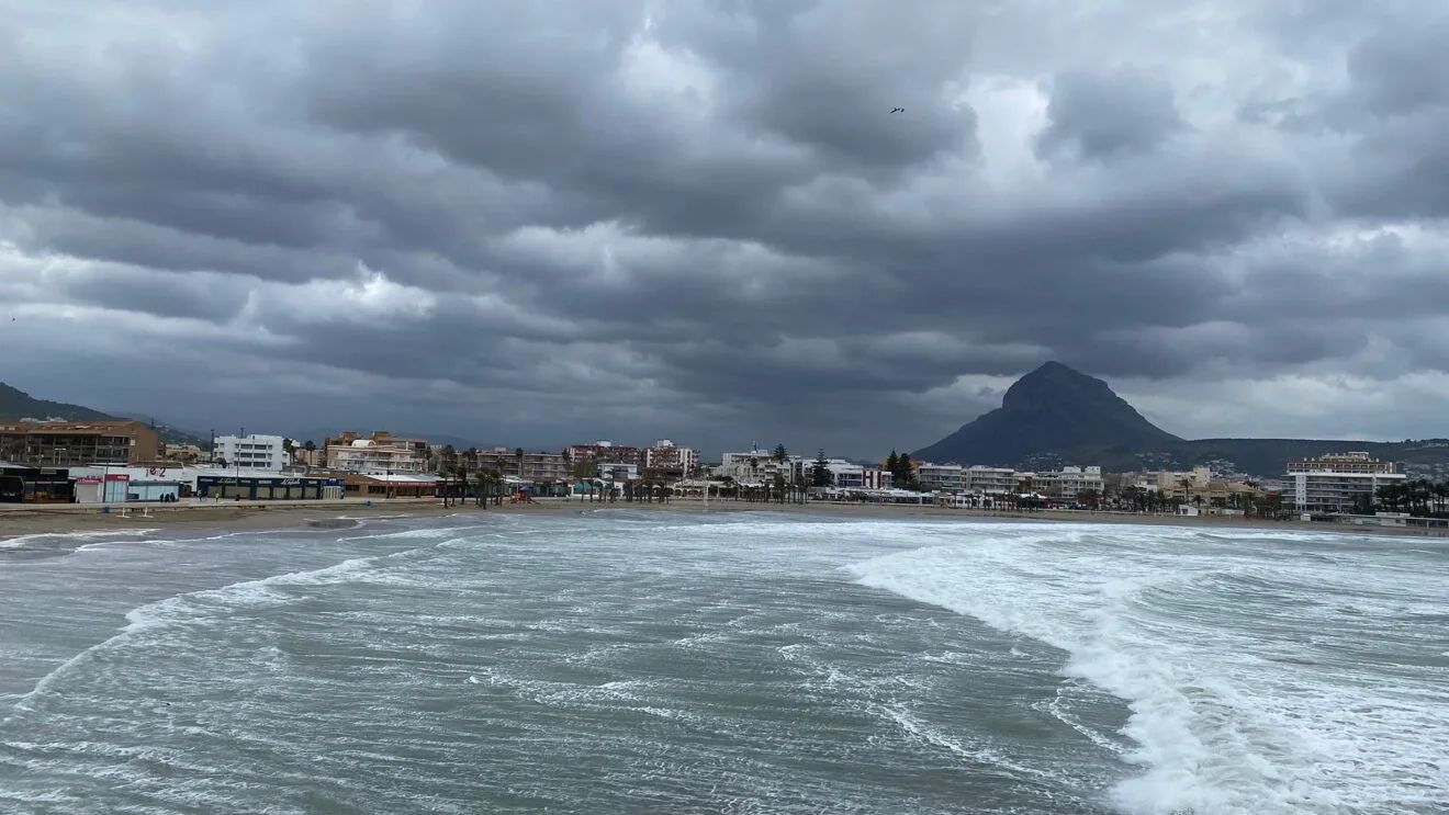 vistas-playa-arenal-de-javea