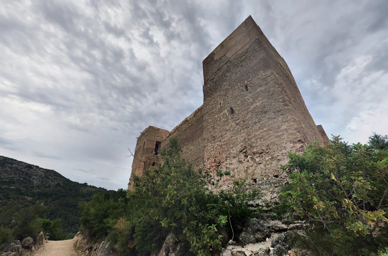 Castillo de Forna 01