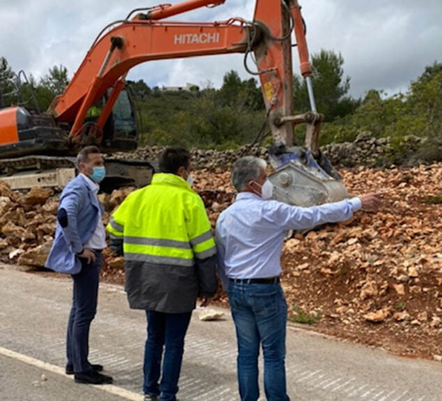 Imagen: Diputado de Carreteras visita obras Llíber