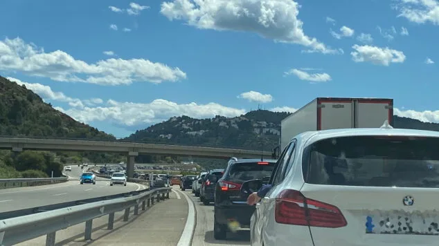 gran retencion de vehiculos en la ap 7
