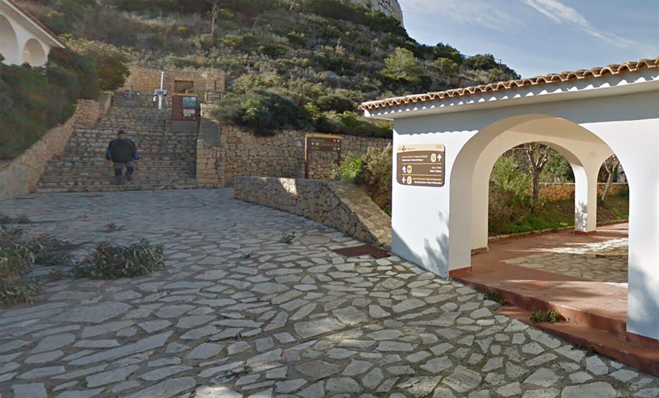 Parque Natural del Peñón de Ifach. Google Maps.