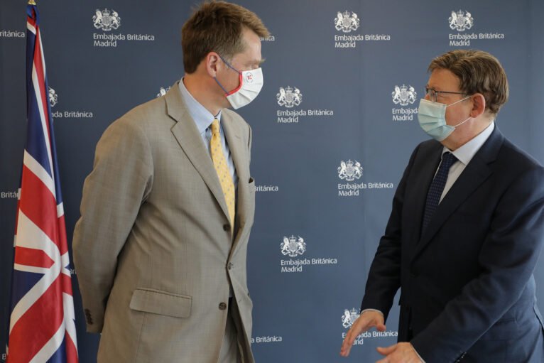 Reunión Ximo Puig con el Embajador británico