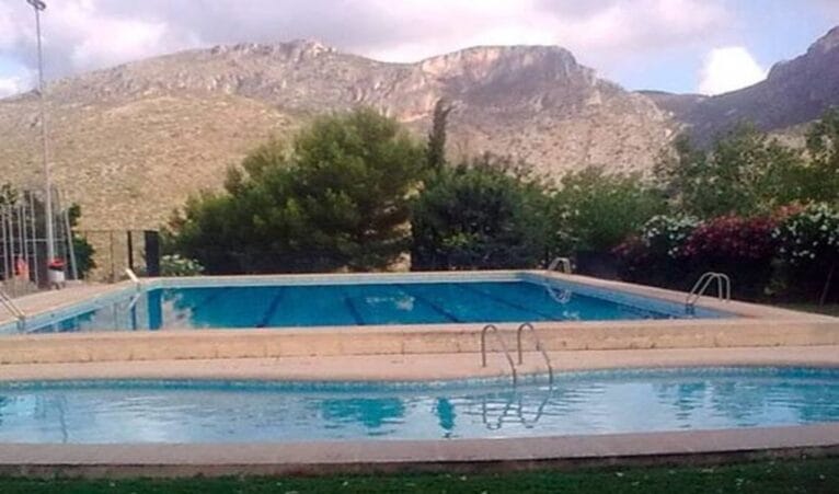 Piscina en La Vall de Laguar