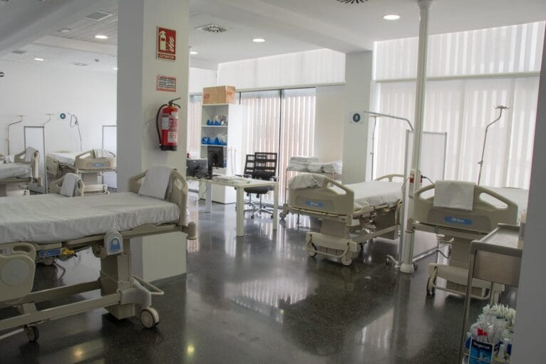 Sala del Hospital de Dénia