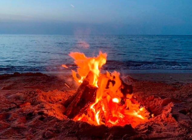 Imagen: Tradicional noche de San Juan en  Dénia