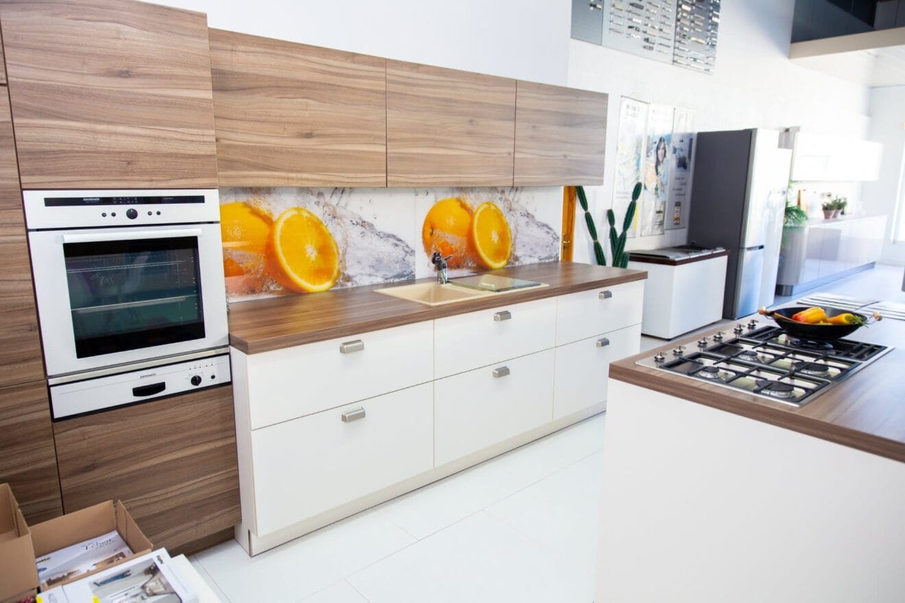 Cocina blanca madera - Costa Cocinas