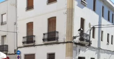 fachada de una casa en el municipio de orba
