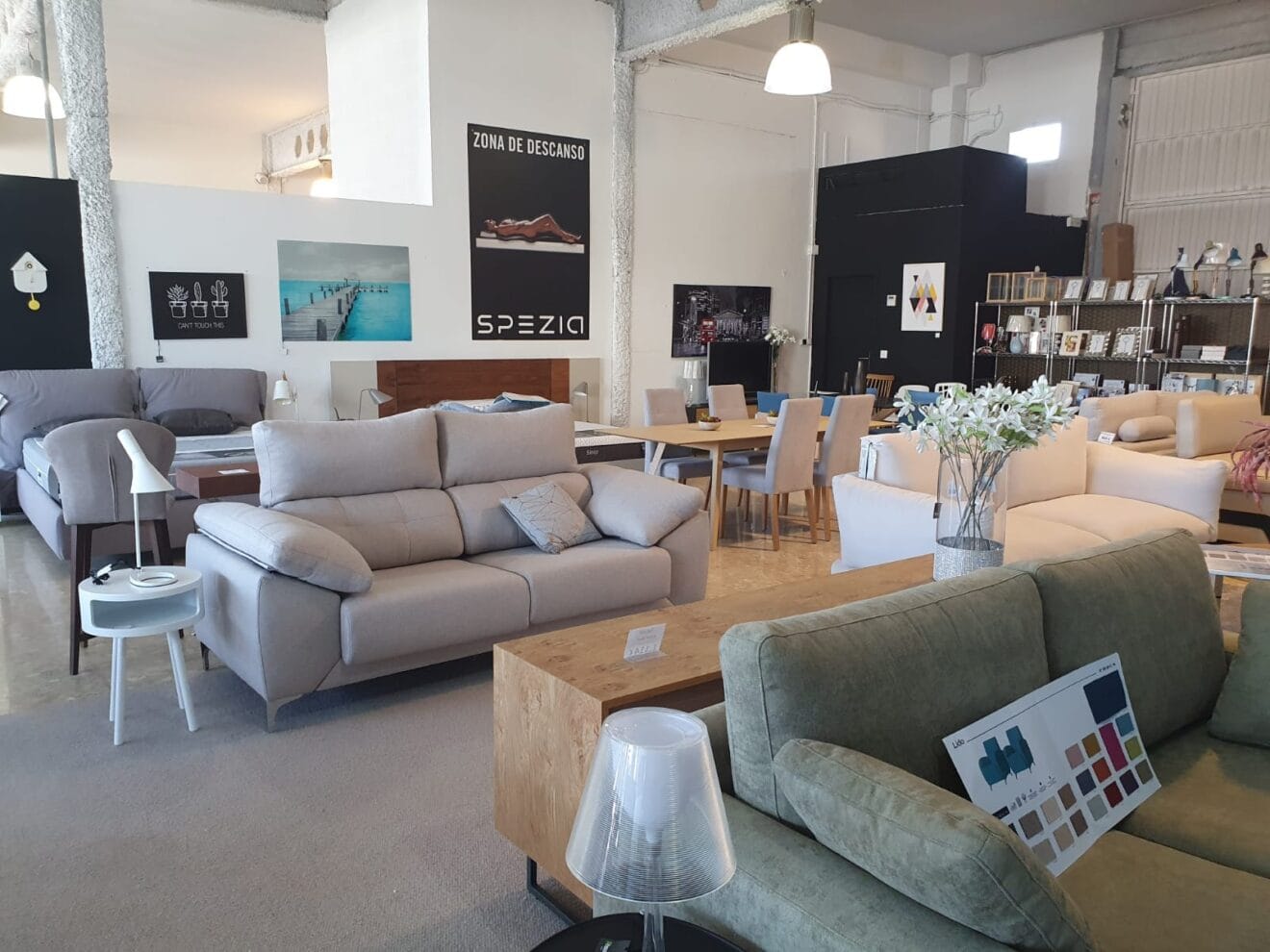 Mobiliario Dénia – Housit